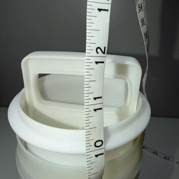 VintageTupperware Hamburger Press #1926 1/3 lb 12 Keeper Containers Sheer - Picture 7 of 11